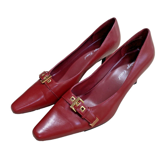 Vintage Carriage Court Buckleup Red Pumps Gold Buckles 9M Mid Heel Career Shoes - Picture 9 of 12